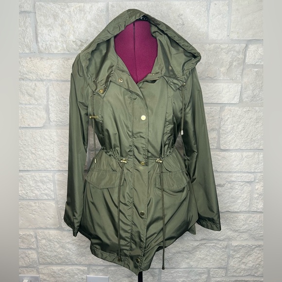 Merona Jackets & Blazers - Merona Women’s Olive Green Utility Jacket Size Large. Full Zip Water Resistant